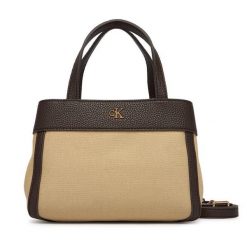 Torebka Calvin Klein. Brązowe torebki klasyczne damskie Calvin Klein, bez dodatków. Za 529.99 zł.