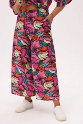 Różowe spódnico - spodnie Tropica Owocowa Fiesta PLUS SIZE XXL OVERSIZE. Czerwone spódnice damskie Moda Size Plus Iwanek, na co dzień, na lato, l, bez wzorów, z bawełny, casualowe, mini. Za 229.90 zł.