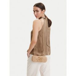 Torebka LOVE MOSCHINO. Brązowe torebki wieczorowe damskie Love Moschino, bez wzorów, bez dodatków. Za 839.99 zł.