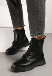 Czarne Botki Workery z Ozdobną Aplikacją przy Cholewce Esawira. Czarne botki damskie Born2be, z jeansu, eleganckie, bez obcasa, na obcasie, bez zapięcia. Za 109.99 zł.