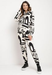 Jasnobeżowy Komplet Dresowy Bluza z Kapturem i Kieszenią Typu Kangurek Spodnie z Kieszeniami Ivondria. Brązowe bluzy damskie Born2be, z aplikacjami, z dresówki, z kapturem. Za 119.99 zł.