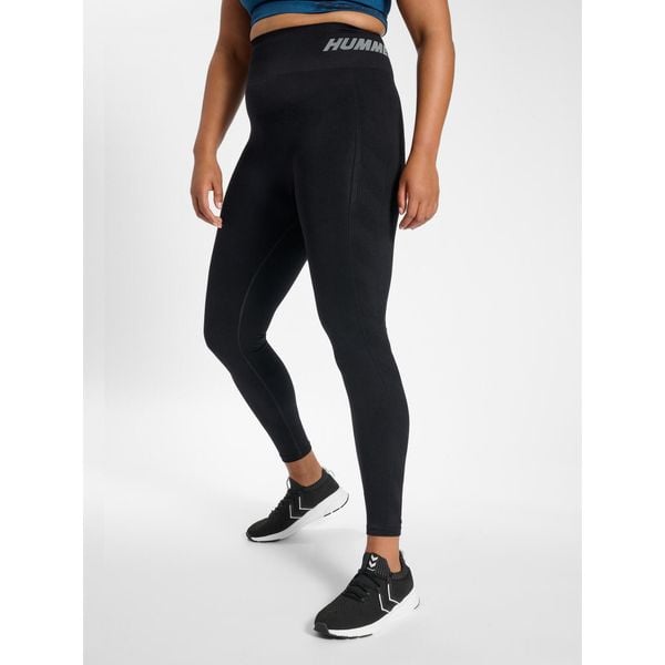 Damskie legginsy bezszwowe Hummel Te Pace Plus. Czarne legginsy damskie Hummel, plus size, bez wzorów, z dzianiny. Za 241.50 zł.