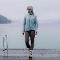 Czapka Eisbar Mana MÜ. Szare czapki damskie Eisbär, na zimę, bez wzorów. W wyprzedaży za 170.70 zł.