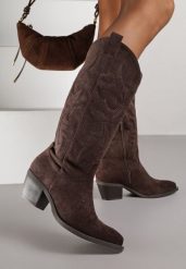 Brązowe Kozaki Typu Kowbojki w Klasycznym Stylu z Imitacji Zamszu Rilamira. Brązowe kozaki damskie Renee, z jeansu, bez obcasa, na obcasie, bez zapięcia. Za 169.99 zł.