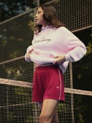 4F Bluza dresowa loose z kapturem damska - różowa M. Czerwone bluzy damskie 4F, m, bez wzorów, z bawełny, z kapturem. Za 169.99 zł.