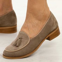 Cappuccino skórzane Polskie mokasyny damskie Deoni D316B. Brązowe mokasyny damskie Deoni, na jesień, z jeansu, bez obcasa. Za 419.00 zł.