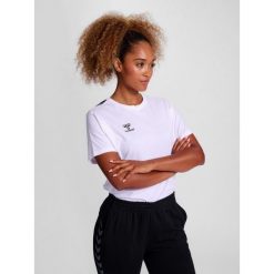 Koszulka damska Hummel Authentic. Białe bluzki damskie Hummel, l, bez wzorów, sportowe, bez kołnierzyka, bez ramiączek. Za 164.50 zł.