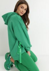Zielona Bluza Oversize z Kapturem Kulsum. Zielone bluzy damskie Born2be, m, bez wzorów, z bawełny, z kapturem. Za 79.99 zł.