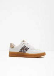 Sneakersy na platformie marki Marco Tozzi w stylu retro. Białe obuwie sportowe treningowe bonprix. Za 129.99 zł.