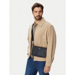 Saszetka Guess. Czarne nerki i saszetki damskie Guess, z aplikacjami. Za 311.99 zł.