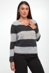 Sweter damski moherowy Ricetta MM. Swetry klasyczne damskie MM, l, z moheru, bez kołnierzyka. Za 1,079.00 zł.