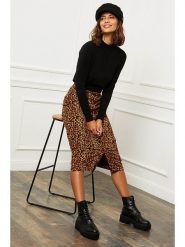 Soft Cashmere Sweter w kolorze czarnym rozmiar: 38/40. Czarne swetry klasyczne damskie Soft Cashmere, z kaszmiru, bez kołnierzyka. Za 131.12 zł.