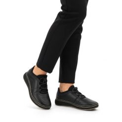 Półbuty damskie Rieker, naturalna skóra licowa,wsuwane i na lekkim koturnie, czarne, 50960-00. Czarne półbuty damskie Rieker, bez wzorów, ze skóry, bez obcasa, na koturnie, bez zapięcia. Za 349.00 zł.