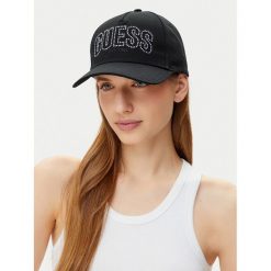 Czapka z daszkiem Guess. Czarne czapki z daszkiem damskie Guess, z aplikacjami. Za 79.99 zł.