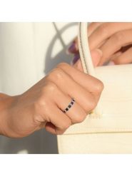 CARATELLI Złoty pierścionek "Éclat Soyeux" z diamentami i szafirami rozmiar: 54. Niebieskie pierścionki damskie CARATELLI, z diamentem, złote. Za 1,644.99 zł.