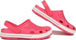 Klapki damskie Coqui Lindo. Białe klapki damskie Coqui, bez wzorów, z materiału, bez obcasa, bez zapięcia. Za 134.99 zł.