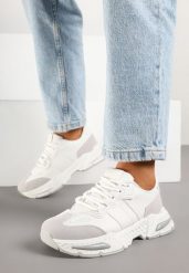Białe Sneakersy Streetwearowe z Kontrastowymi Przeszyciami Ilirenas. Białe obuwie sportowe damskie Born2be, bez zapięcia. Za 109.99 zł.