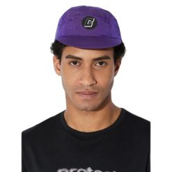 Czapka z daszkiem Circle Sportswear Run. Fioletowe czapki z daszkiem damskie CIRCLE SPORTSWEAR, bez wzorów. Za 295.00 zł.