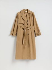 Trencz z paskiem - beżowy. Brązowe płaszcze damskie Reserved, l, bez wzorów, z bawełny, bez kaptura. Za 399.99 zł.