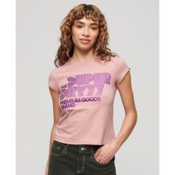 Koszulka z krótkim rękawem z błyszczącym retro logo. Czerwone koszulki sportowe damskie Superdry, bez wzorów, bez ramiączek. W wyprzedaży za 133.25 zł.