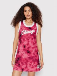Mitchell & Ness Sukienka codzienna TDRSLF19018 Czerwony Regular Fit. Czerwone sukienki damskie Mitchell & Ness, bez wzorów, z syntetyku, bez ramiączek. Za 449.99 zł.