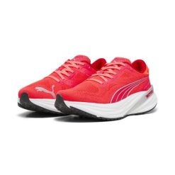 Buty do biegania Dorosły Puma Magnify Nitro 2 róża. Czerwone obuwie sportowe damskie Puma, bez zapięcia, do biegania. W wyprzedaży za 423.10 zł.