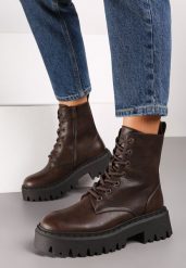 Brązowe Botki Workery na Grubej Podeszwie ze Sznurowaniem Sailia. Brązowe botki damskie Born2be, z jeansu, klasyczne, bez obcasa, na płaskiej podeszwie, bez zapięcia. Za 159.99 zł.