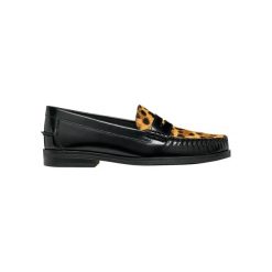 Damskie mokasyny Geox Noemen. Brązowe mokasyny damskie Converse, z materiału, bez obcasa. Za 451.50 zł.