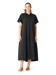 Ilse Jacobsen Sukienka w kolorze czarnym rozmiar: 38. Czarne sukienki damskie Ilse Jacobsen, bez wzorów, bez ramiączek. Za 195.99 zł.