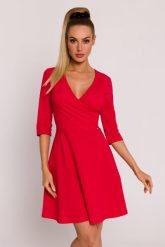 Czerwona Mini Sukienka z Dekoltem i Zakładkami. Czerwone sukienki damskie MOE, bez wzorów, z bawełny, wizytowe, bez ramiączek. Za 316.90 zł.