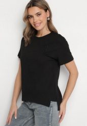 Czarny T-shirt z Asymetrycznym Tyłem i Ozdobnym Haftem Ninissara. Czarne t-shirty damskie Born2be, m, bez wzorów, z jeansu, z asymetrycznym kołnierzem. Za 54.99 zł.