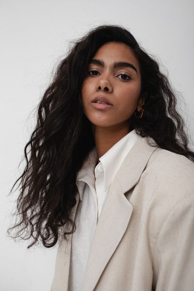 Marynarka z lnem oversize w kolorze LIGHT BEIGE - HARLEY-S/M. Brązowe marynarki i żakiety damskie Marsala, m, bez wzorów, z bawełny, eleganckie. Za 419.90 zł.