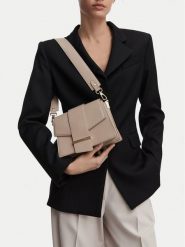 MEXX Torebka CEO-MEXX-S-004-10 Beżowy. Brązowe torebki klasyczne damskie Mexx, ze skóry, bez dodatków. Za 199.99 zł.