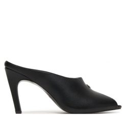 Klapki REPLAY. Czarne klapki damskie Replay, bez wzorów, bez obcasa, bez zapięcia. Za 439.99 zł.