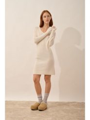 Just Cashmere Kaszmirowa sukienka "Tracy" w kolorze kremowym rozmiar: S. Brązowe sukienki damskie Just Cashmere, bez wzorów, z kaszmiru, bez ramiączek. Za 413.99 zł.