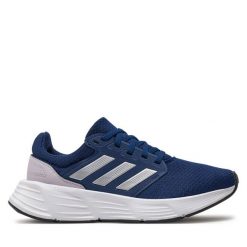 Buty do biegania adidas. Niebieskie obuwie sportowe damskie Adidas, bez zapięcia, do biegania. Za 199.99 zł.