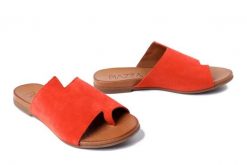 PIAZZA 900153-62 orange, klapki damskie. Brązowe klapki damskie Piazza, bez wzorów, ze skóry, bez obcasa, na obcasie, bez zapięcia. Za 242.17 zł.