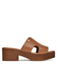 Lasocki Klapki WI16-2356-01 Brązowy. Brązowe klapki damskie Lasocki, bez wzorów, ze skóry, bez obcasa, bez zapięcia. Za 159.99 zł.