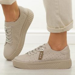 Beżowe skórzane ażurowe półbuty damskie DiA 5938. Brązowe półbuty damskie DiA, na jesień, w ażurowe wzory, z dzianiny, bez obcasa, bez zapięcia. Za 239.00 zł.