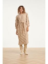 Smashed Lemon Sukienka dzianinowa w kolorze beżowym rozmiar: S. Brązowe sukienki damskie Smashed Lemon, bez wzorów, z dzianiny, bez ramiączek. Za 165.99 zł.