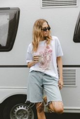 T-SHIRT ERICA "LAMPARTY" BIAŁY One size - Flawless. Białe t-shirty damskie Flawless, uniwersalny, bez wzorów, z bawełny, bez kołnierzyka. Za 229.00 zł.