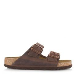 Klapki unisex Birkenstock Arizona. Brązowe klapki damskie Birkenstock, bez wzorów, z materiału, bez obcasa, bez zapięcia. Za 399.00 zł.