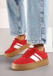 Czerwone Sneakersy w Stylu Klasycznych Tenisówek z Ozdobnymi Paskami Dellien. Czerwone obuwie sportowe damskie Born2be, z jeansu, bez zapięcia, tenisowe. Za 79.99 zł.