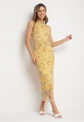 Żółta Koktajlowa Taliowana Sukienka w Kwiaty z Wiskozową Podszewką Lidra. Żółte sukienki damskie Born2be, z aplikacjami, z jeansu, eleganckie, bez ramiączek. W wyprzedaży za 76.49 zł.