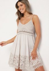 Beżowa Rozkloszowana Sukienka w Haftowany Wzór Mavironne. Brązowe sukienki damskie Born2be, bez wzorów, eleganckie, bez ramiączek. W wyprzedaży za 84.99 zł.