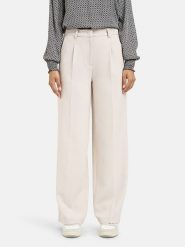 Milano Italy Spodnie w kolorze kremowym rozmiar: 38. Brązowe spodnie materiałowe damskie Milano Italy, bez wzorów, z materiału. Za 217.99 zł.