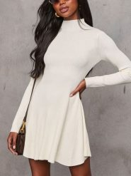 Milan Kiss Sukienka w kolorze kremowym rozmiar: L. Brązowe sukienki damskie Milan Kiss, bez wzorów, prążkowane, bez ramiączek. Za 171.28 zł.