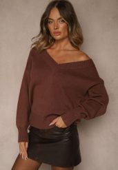 Brązowy Sweter z Kaszmirem i Trójkątnym Dekoltem Plenne. Brązowe swetry klasyczne damskie Renee, z kaszmiru, bez kołnierzyka. Za 139.99 zł.