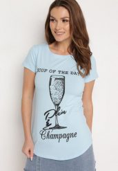 Jasnoniebieski Klasyczny T-shirt z Bawełny Ozdobiony Nadrukiem Getantia. Niebieskie t-shirty damskie Born2be, l, bez wzorów, z bawełny, bez kołnierzyka. Za 34.99 zł.