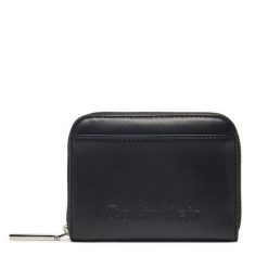 Portfel Calvin Klein. Czarne portfele damskie Calvin Klein, bez wzorów. Za 159.99 zł.
